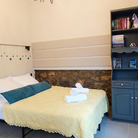 Appartement Kastoria Book House With Yard Extérieur photo